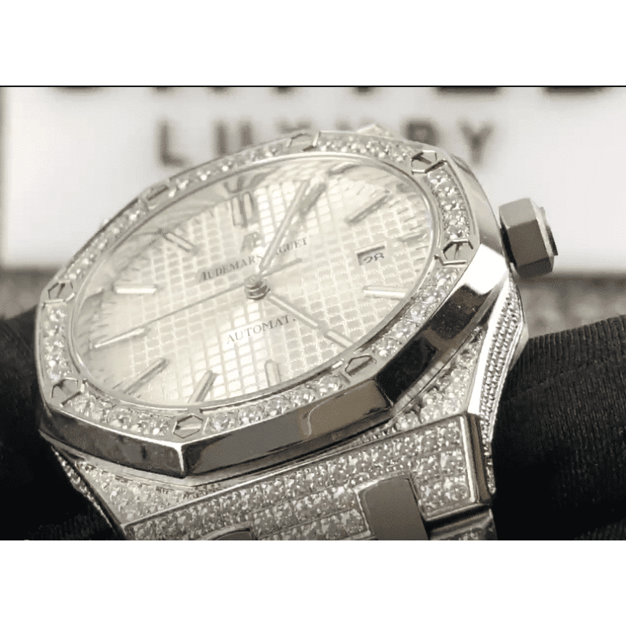 Audemars Piguet Royal Oak 15400 “Iced Out” Super Clone Perfect Clone Quality - Image 4